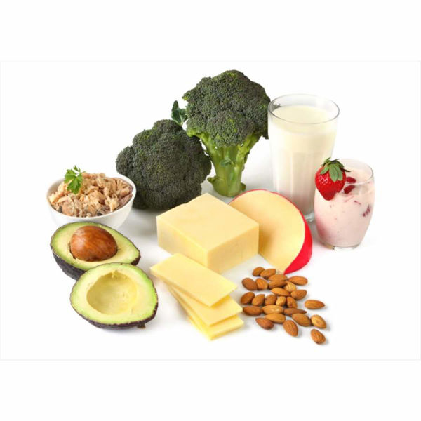 Obrázek z 5 vitamínů a minerálů, které jsou součástí vyvážené stravy a mohou pomoci vyřešit mnoho potenciálních problémů. 